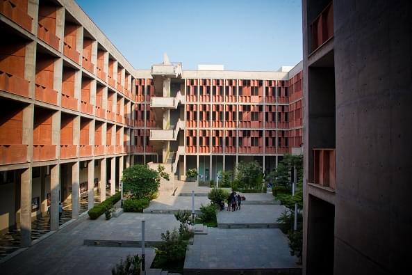 Ahmedabad University, Amrut Mody School of Management Infrastructure photo 7